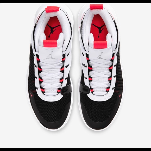 Jordan Size 11 - Picture 2 of 6